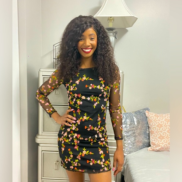 Black and floral dress - Picture 2 of 5